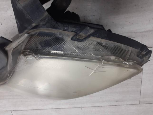 Фара правая Geely Emgrand EC7 1067001212
