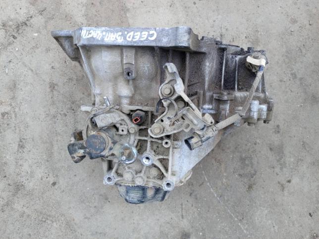 КПП (механика) Kia Ceed 1 на запчасти 43000-23082