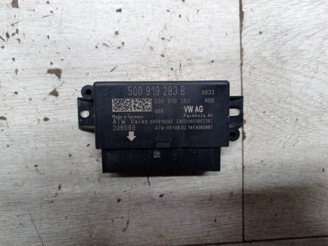 Блок управления парктрониками Skoda Octavia A7 5Q0919283B