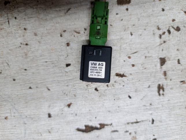 Разъем USB VAG 5Q0035726