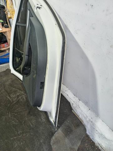 Дверь задняя правая Skoda Octavia A7 лифтбэк 5E5833056B