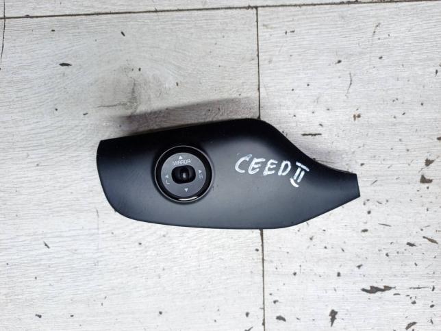 Блок управления зеркалами Kia Ceed 2 93530A2000