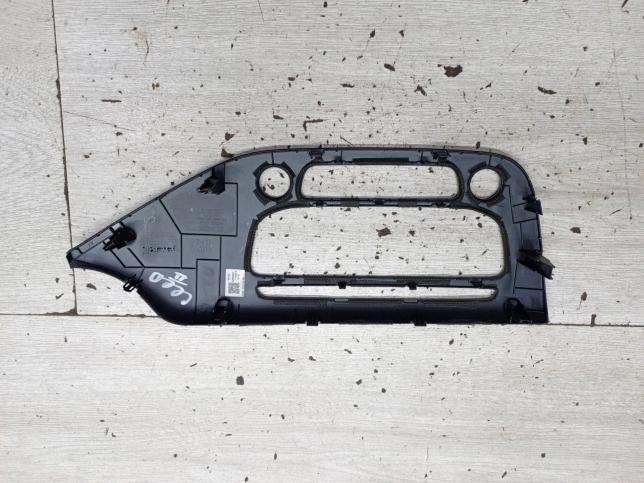 Рамка консоли Kia Ceed 2 84740A2000