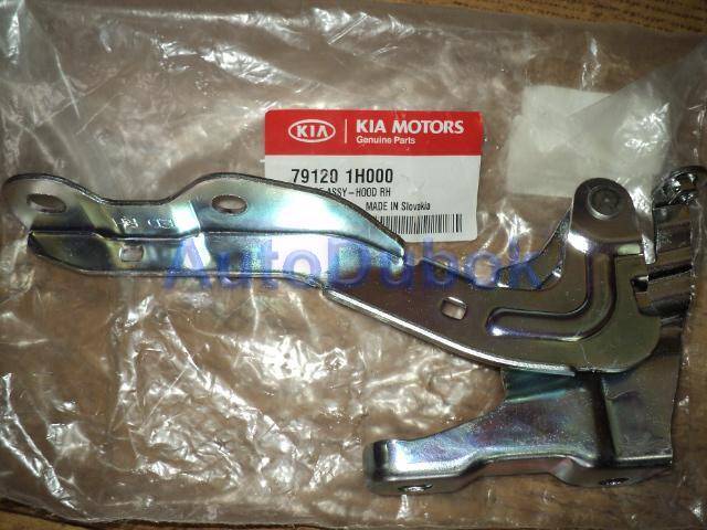 Kia Ceed 1 Петля капота правая 791201H000