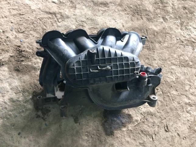 Впускной коллектор Ford Focus 3 1807950