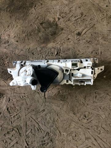 Блок управления печкой Ford Focus 2 1374165