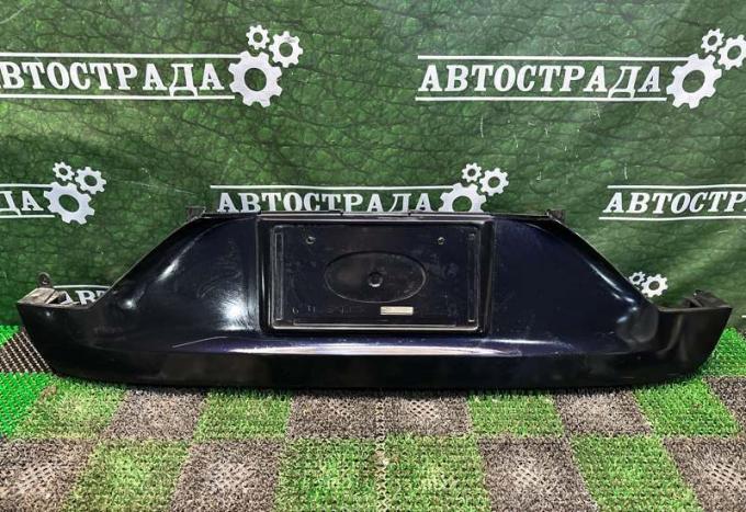 Накладка крышки багажника Lexus Ls 2012-2017 76802-50010-B1