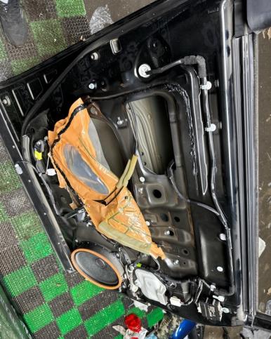 Дверь передняя левая Toyota Alphard 2015-2023 67002-58060