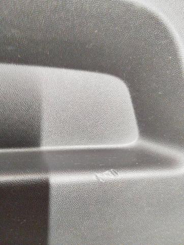 Заглушка буксировочного крюка LH Renault Duster 2 511812958r