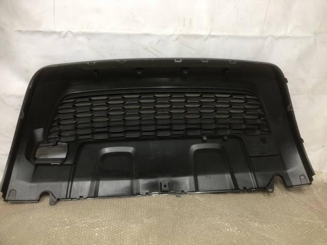 Решетка переднего бампера Renault Duster 2016 622542036R