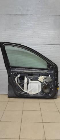 Дверь передняя левая Renault Laguna 3 801010025R
