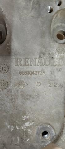 Кронштейн генератора 1.6 Renault Duster 688304373R
