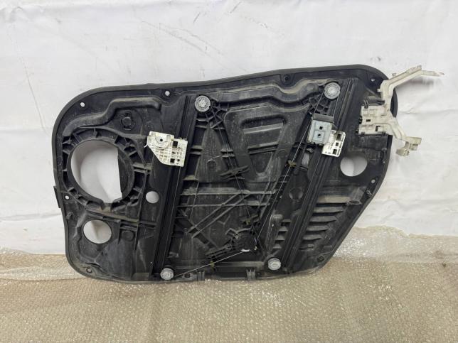 Стеклоподъемник передний левый Kia Ceed 3 82470J7010