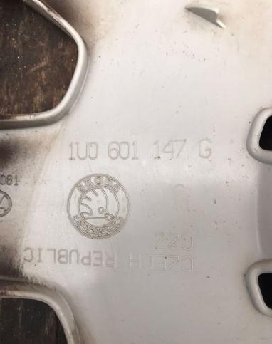 Колпак R15 Skoda 1U0601147G