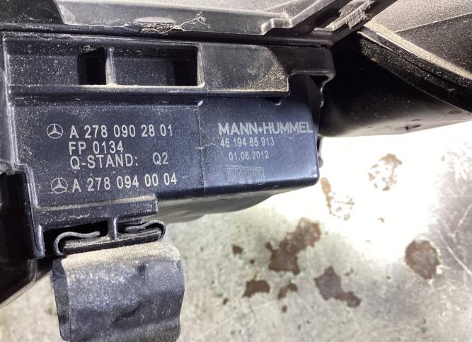 Корпус воздушногo фильтра правый Mercedes-Benz GL A2780902801