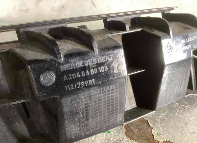 Кронштейн крепления бампера заднего Mercedes-Benz A2048800103
