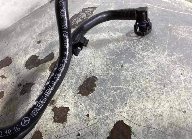 Патрубок (трубопровод, шланг) Mercedes-Benz GLC A2760182000