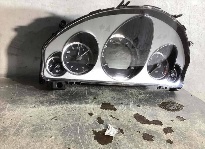 Панель приборов (щиток) Mercedes-Benz E W212 2011 A2129005104