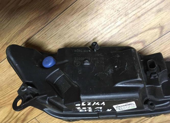 Фара противотуманная правая Mercedes-Benz E W212 A21282008562128200856