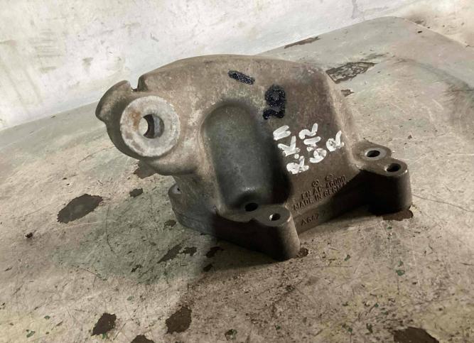 Кронштейн двигателя Mercedes-Benz M W164 2008 6422230304