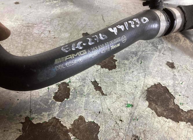 Патрубок (трубопровод, шланг) Mercedes-Benz GLC A2538305700