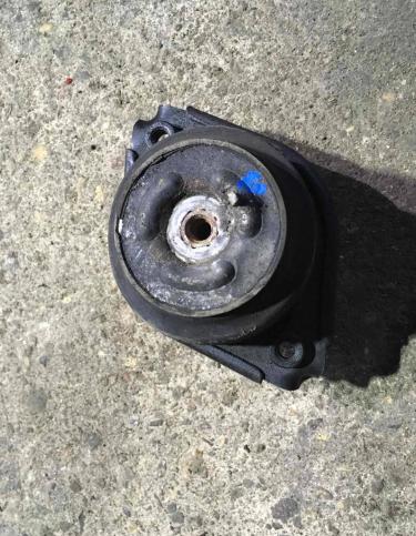 Подушка крепления двигателя Mercedes-Benz R W251 2512402717A2512402717
