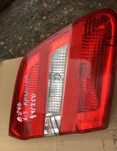 Фонарь крышки багажника левый Mercedes-Benz B W246 A2468200764