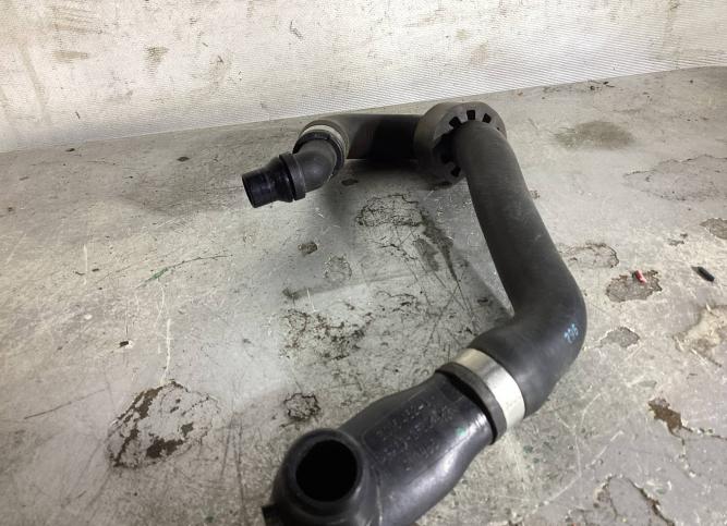 Патрубок (трубопровод, шланг) Mercedes-Benz E A2128303396