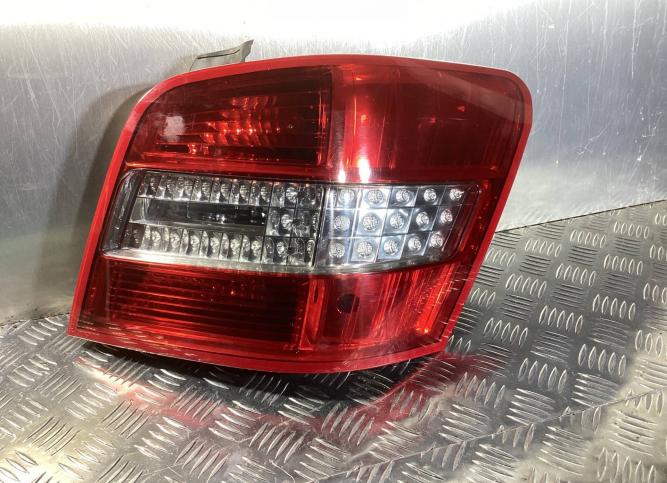 Фонарь задний правый Mercedes-Benz GLK X204 2011 2048202664