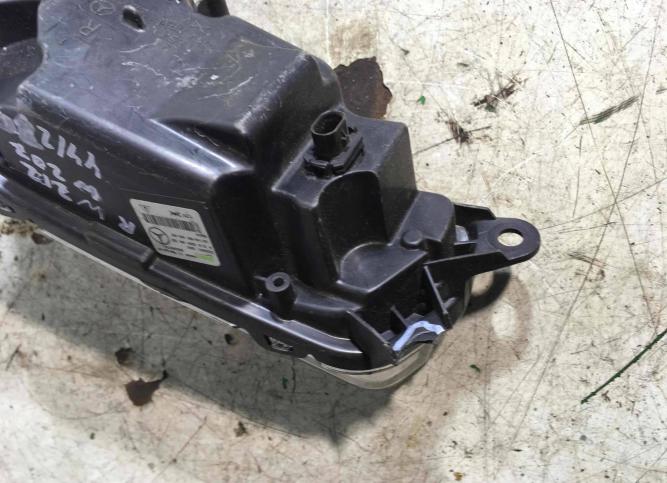 Фара противотуманная правая Mercedes-Benz E W212 A2128200856