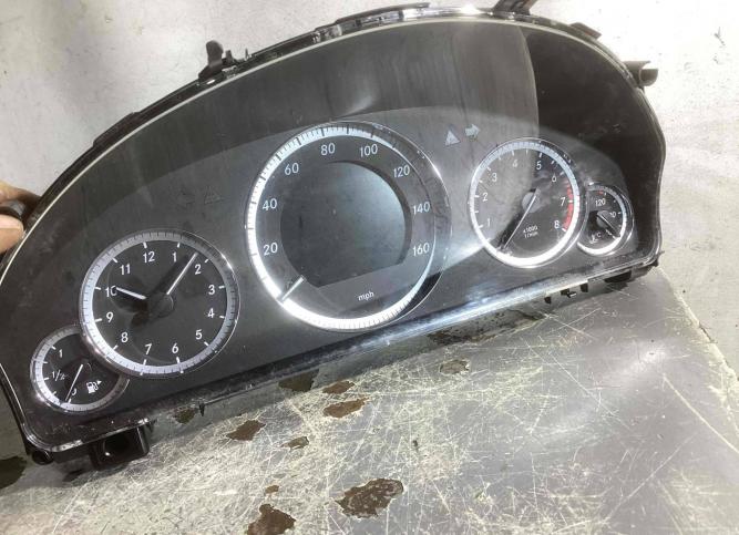 Панель приборов (щиток) Mercedes-Benz E W212 2010 A2129004204
