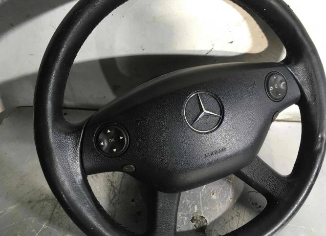 Подушка безопасности водителя Mercedes-Benz S W221