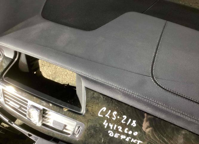 Панель передняя салона (торпедо) Mercedes-Benz CLS
