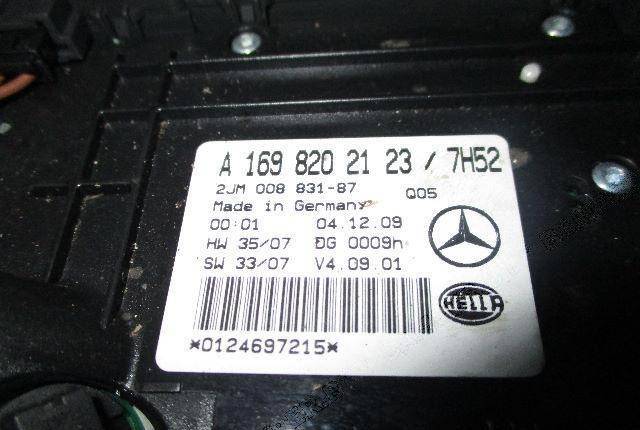 Фонарь салона (плафон) Mercedes-Benz A W169 2008 A1698202123