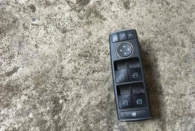 Блок управления стеклоподъемниками Mercedes-Benz E A2049055402