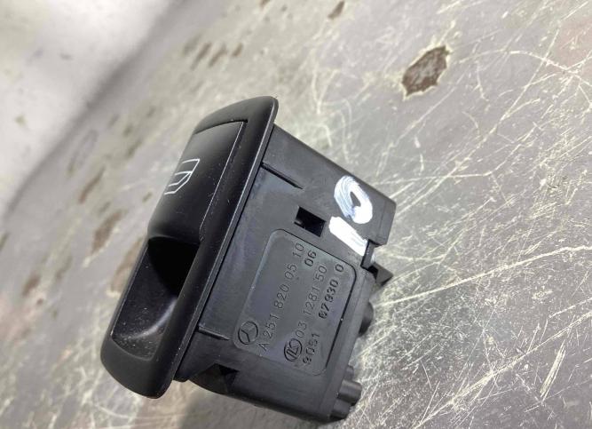 Кнопка стеклоподъемника двери Mercedes-Benz R W251 A2518200510