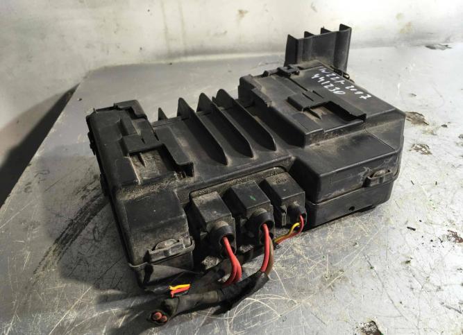Блок предохранителей Mercedes-Benz CL C216 2007 2215400750