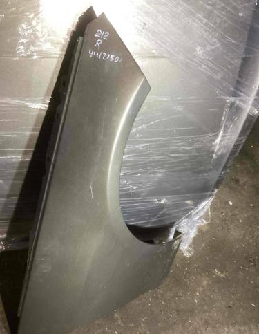 Крыло переднее правое Mercedes-Benz E W212 2011 A2128810201