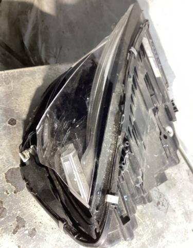 Фара левая Mercedes-Benz S W223 2021 A2239061304