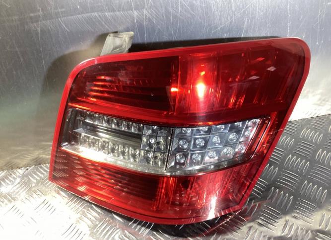 Фонарь задний правый Mercedes-Benz GLK X204 2011 2048202664