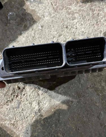 Блок управления двигателем Mercedes-Benz GL A2721532691