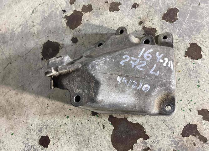 Кронштейн двигателя Mercedes-Benz M W164 2008 A2722233104