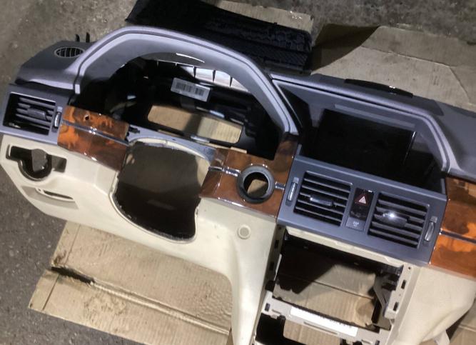 Панель передняя салона (торпедо) Mercedes-Benz GLK A2046804987