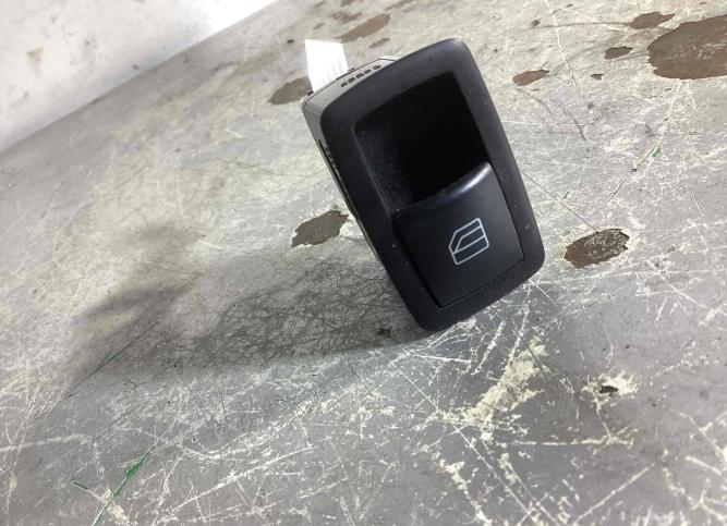 Кнопка стеклоподъемника двери Mercedes-Benz R W251 A2518200510
