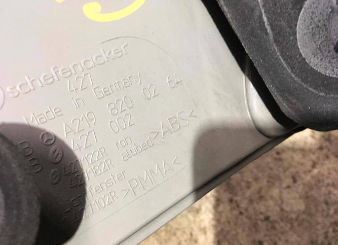 Фонарь задний правый Mercedes-Benz CLS C219 2006 A2198200264