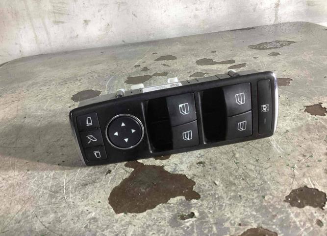 Блок управления стеклоподъемниками Mercedes-Benz E A2128208310