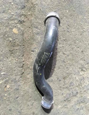 Патрубок охлаждения Mercedes-Benz E W212 2012 A20450115822045011582