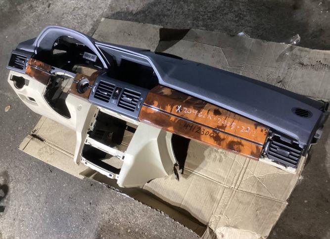 Панель передняя салона (торпедо) Mercedes-Benz GLK A2046804987