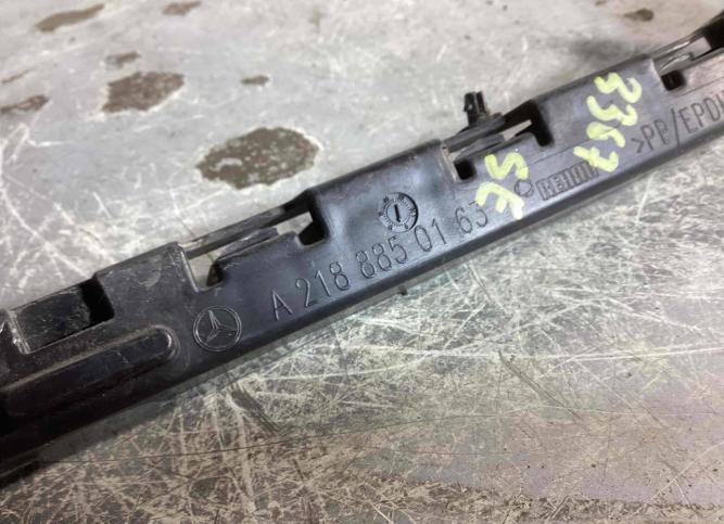 Крепление переднего бампера Mercedes-Benz CLS C218 A2188850163