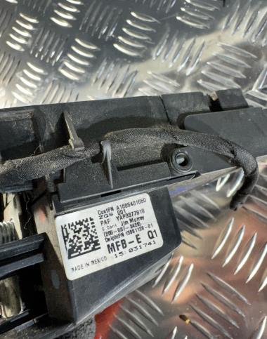 Блок предохранителей передний Mercedes-Benz M W166 1665401550